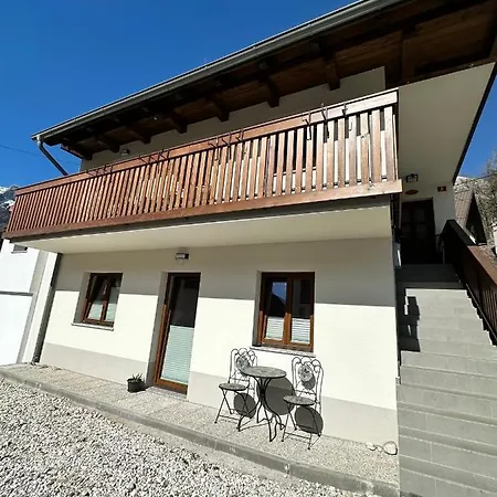 Apartma Alma Apartment