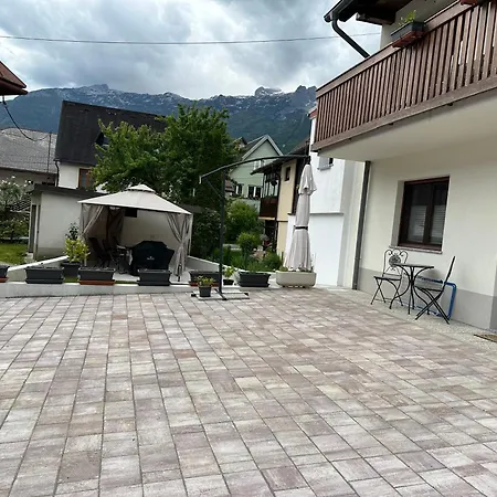 Apartment Apartma Alma *