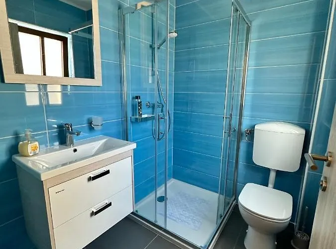 Apartma Alma דירה