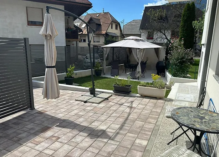 Apartma Alma דירה *